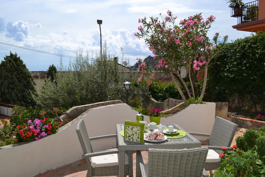 Charming Place Taormina Buitenkant foto