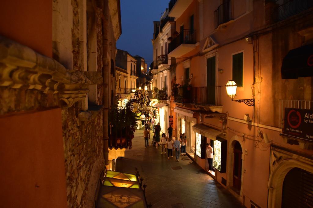 Charming Place Taormina Buitenkant foto
